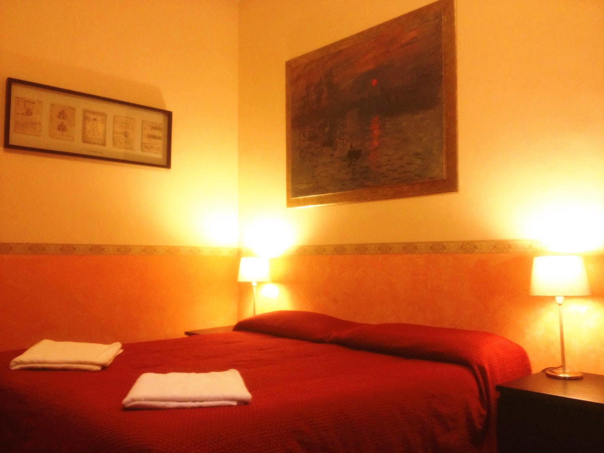 Claudia House Roma Termini Bed & Breakfast エクステリア 写真